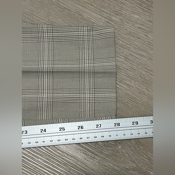 H&M Beige Plaid Trousers Straight Slim Leg Pants 28 inch inseam officewear - Picture 5 of 10